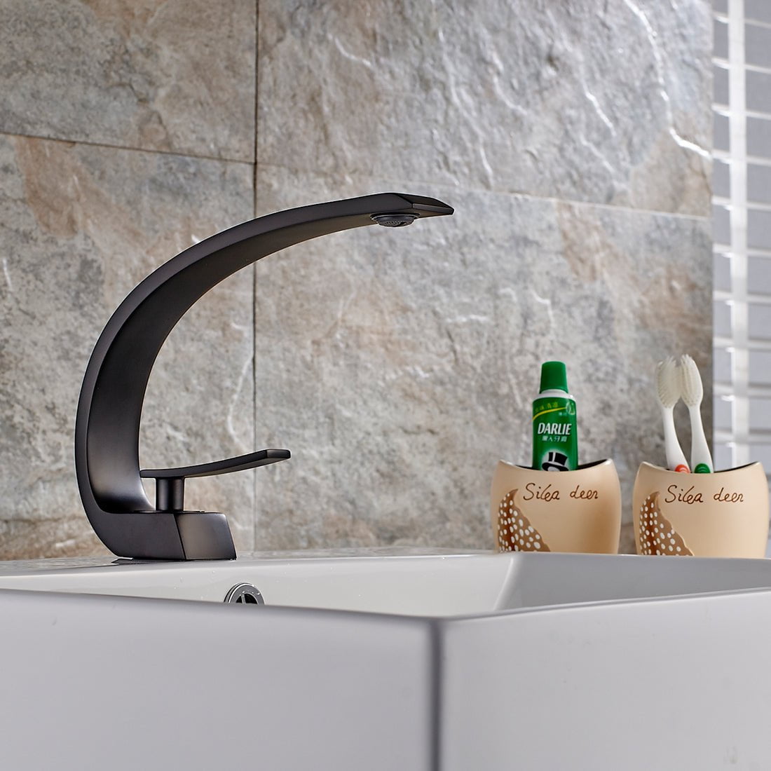 Spon Dei Faucet in Black & Silver