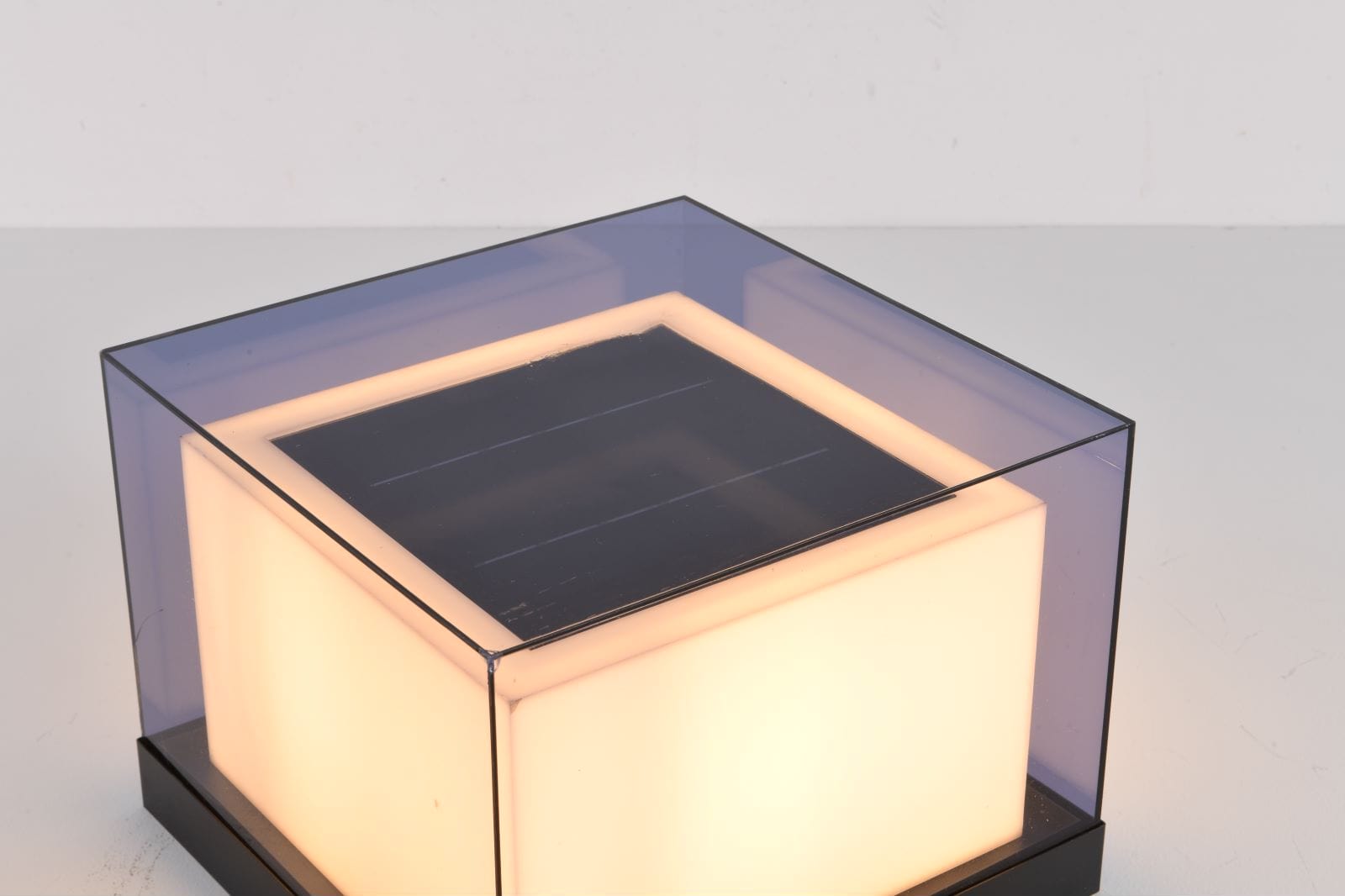 Box Beam Outdoor Light
