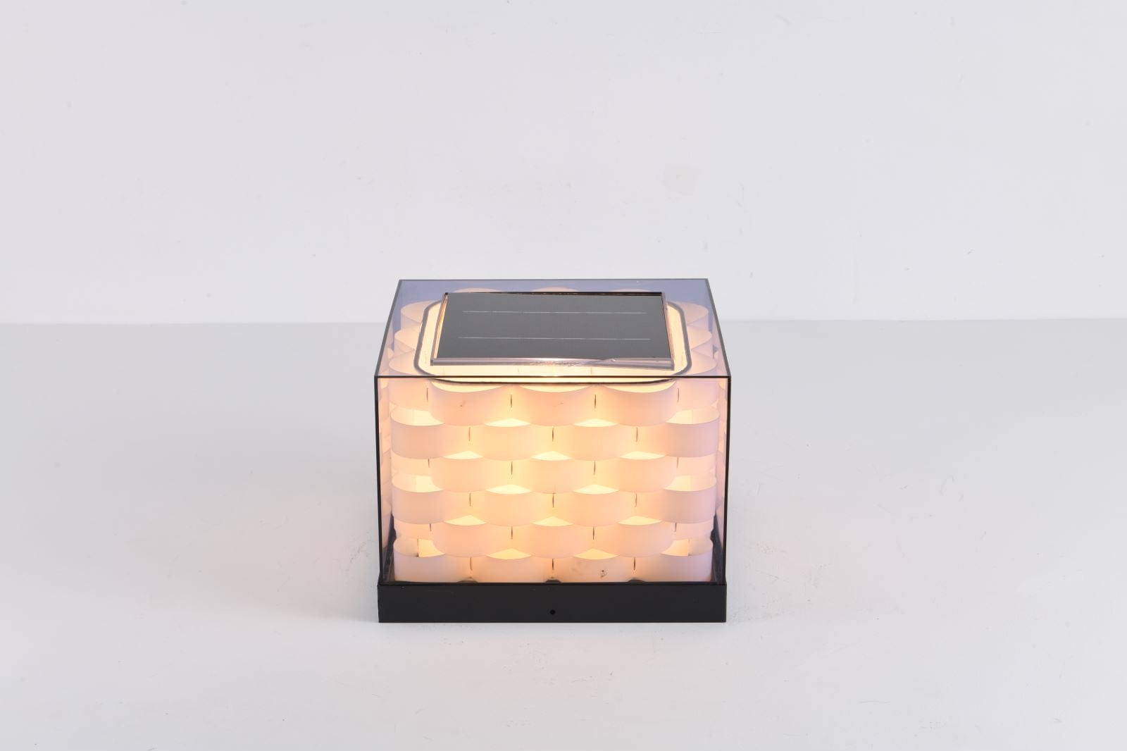 Cubed Weave Outdoor Light