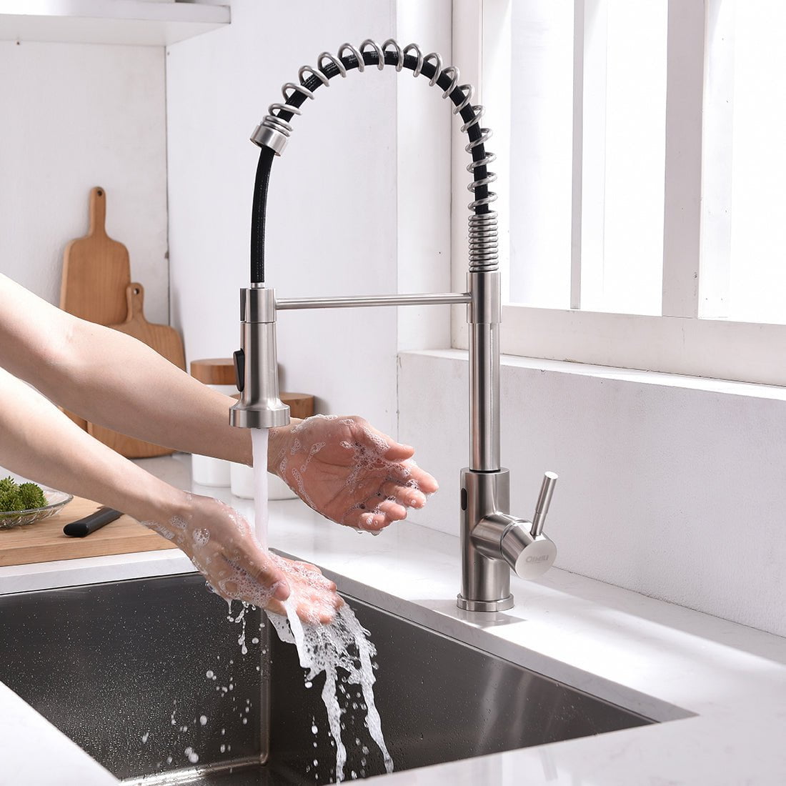 Kraus Touchless Sensor Faucet in Gold & Silver