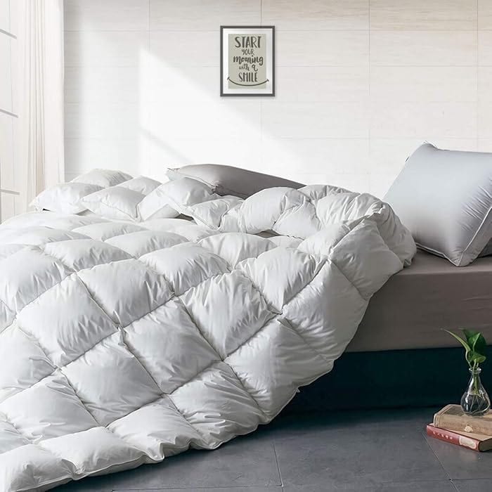 Cloud Down & Feather Duvet in Light (Spring Summer) & Medium (All Season)
