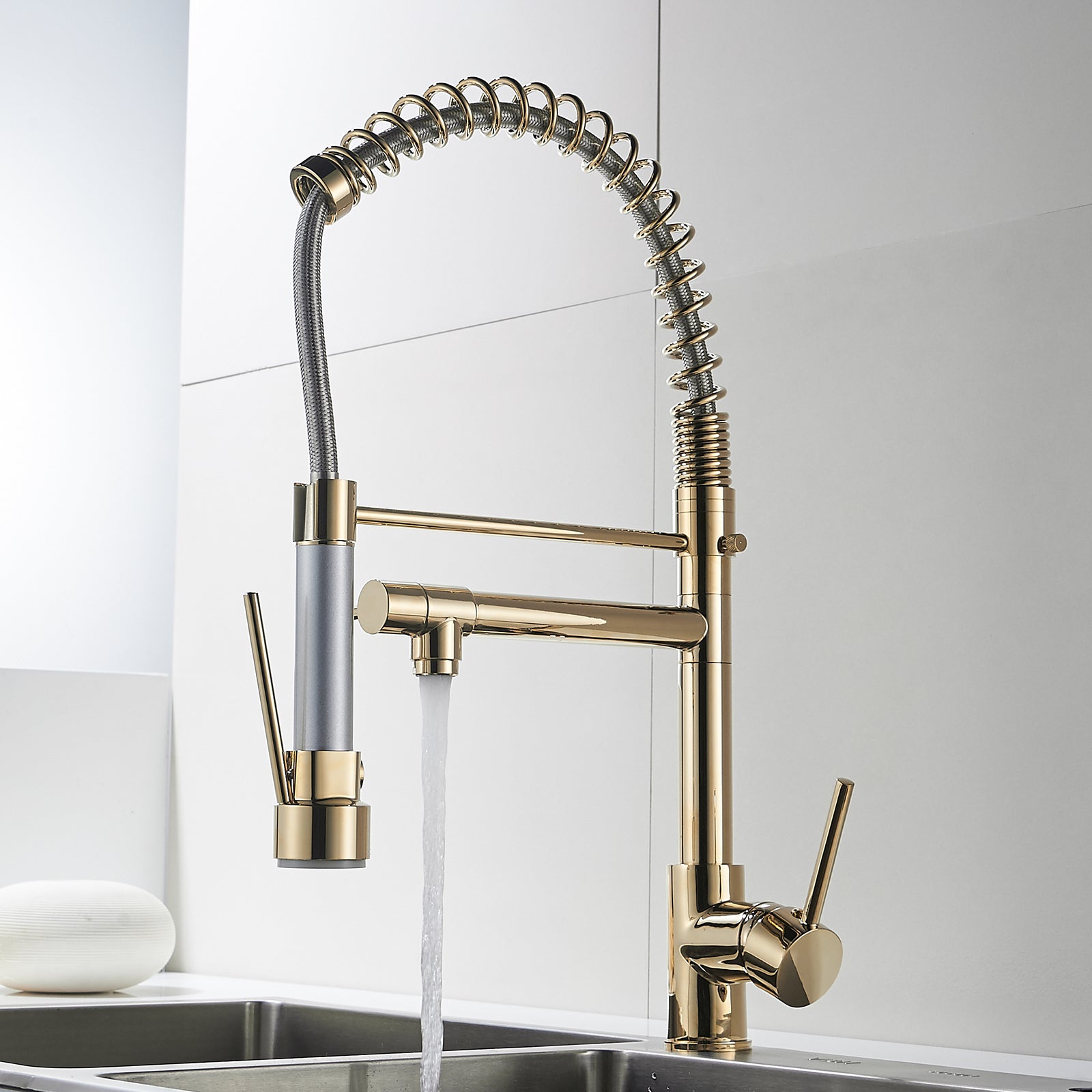 Lucero Faucet in Black & Gold