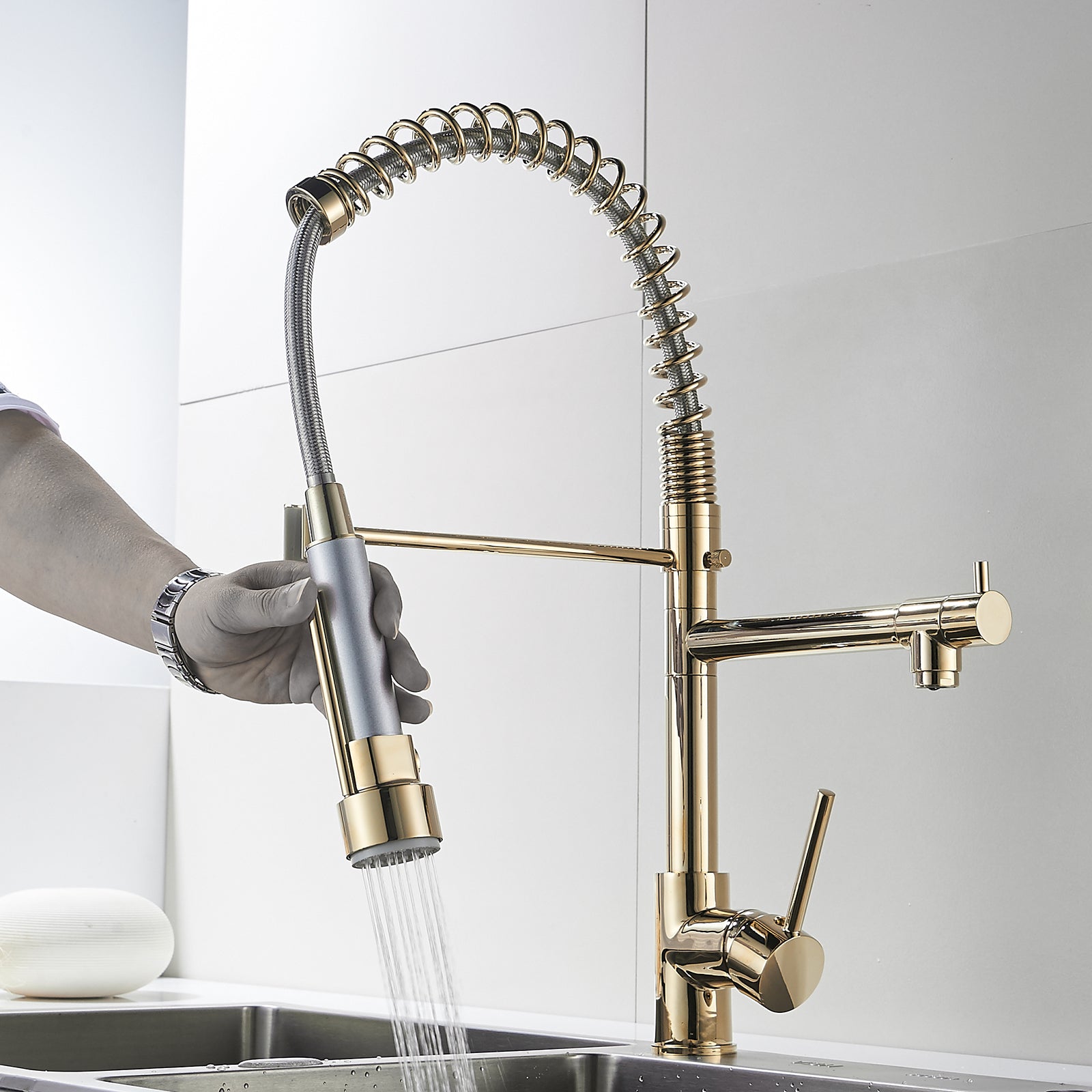 Lucero Faucet in Black & Gold