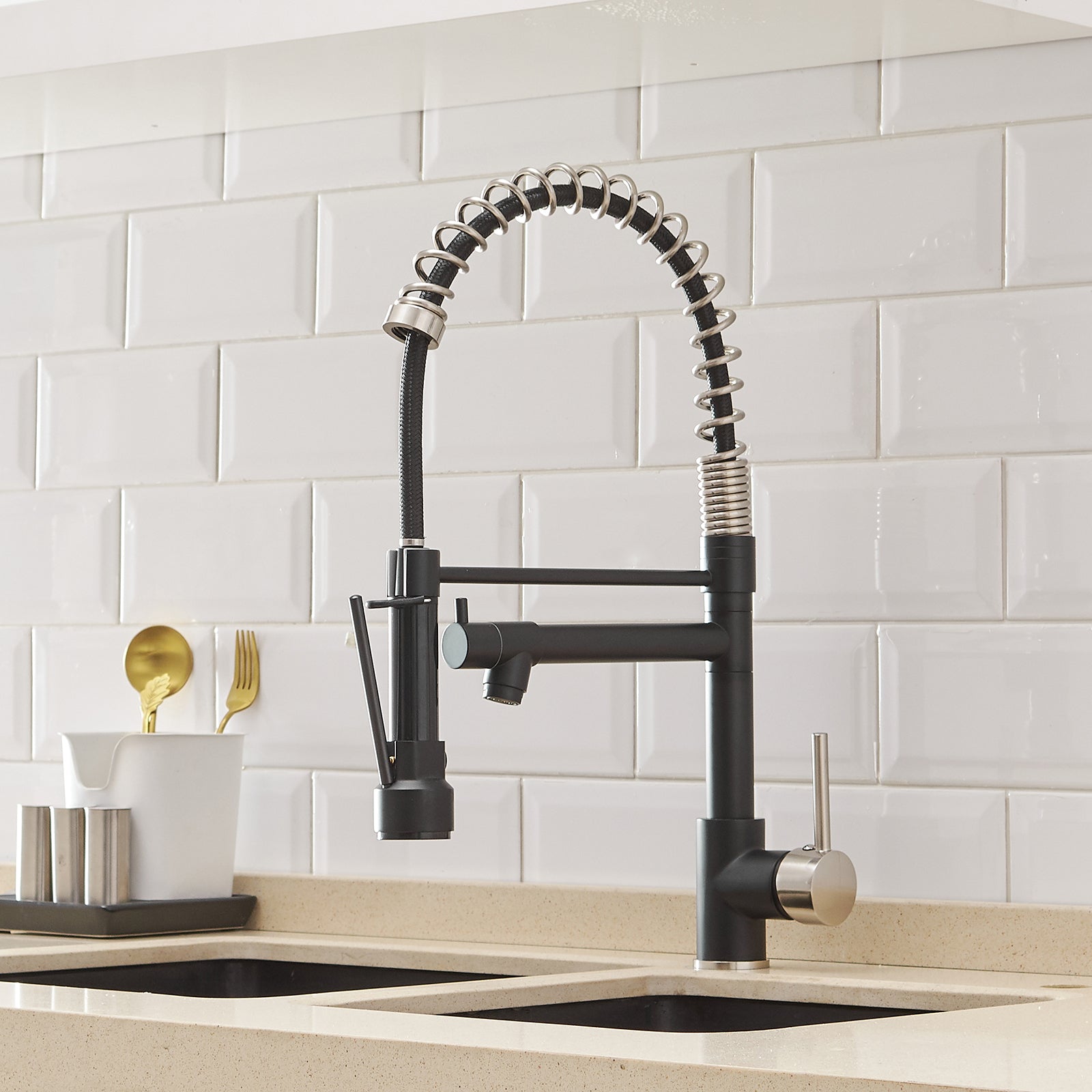 Lucero Faucet in Black & Gold