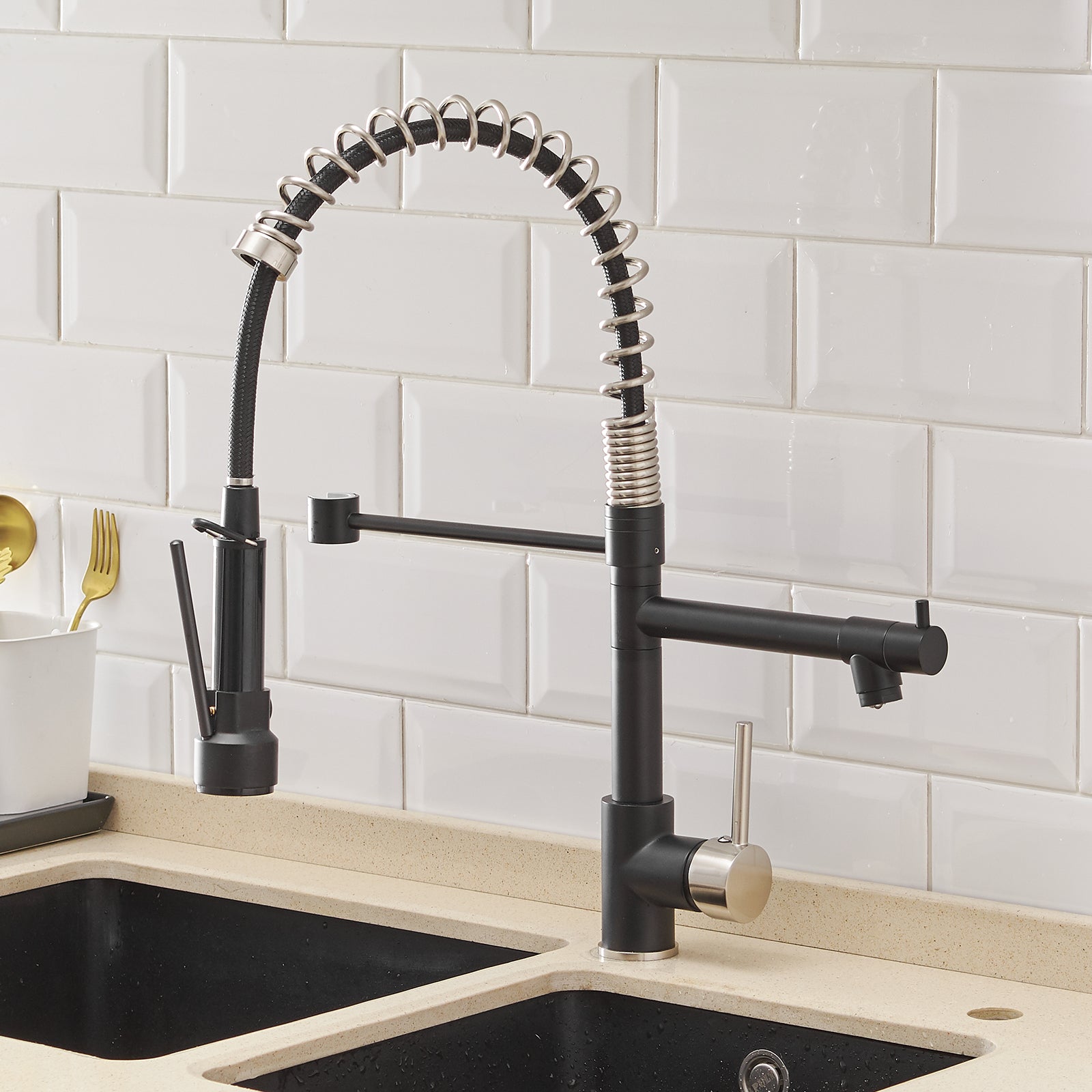 Lucero Faucet in Black & Gold