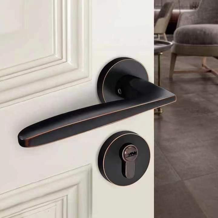 Broadway Lever Door Lock in Black Orb & Matte Black