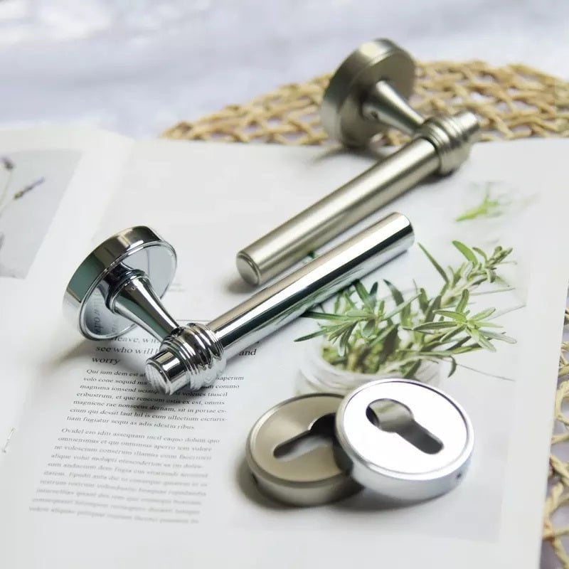 Milani Door Lock in Chrome Plated & Pvd Gold
