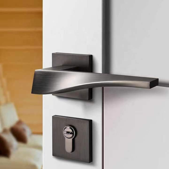 Twisted Way Door Lock in Chrome Plated & Black Antique Brass