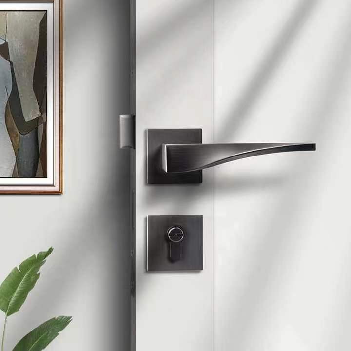 Twisted Way Door Lock in Chrome Plated & Black Antique Brass