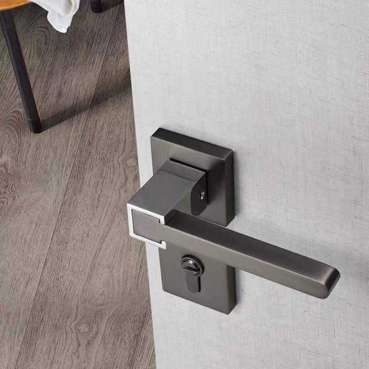 Prestige Keyed Door Lock in Black Antique Brass