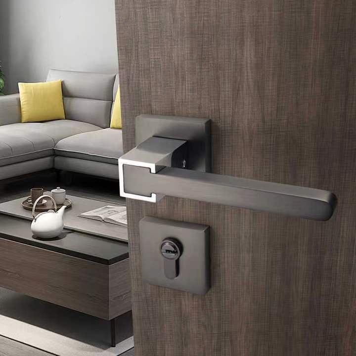 Prestige Keyed Door Lock in Black Antique Brass