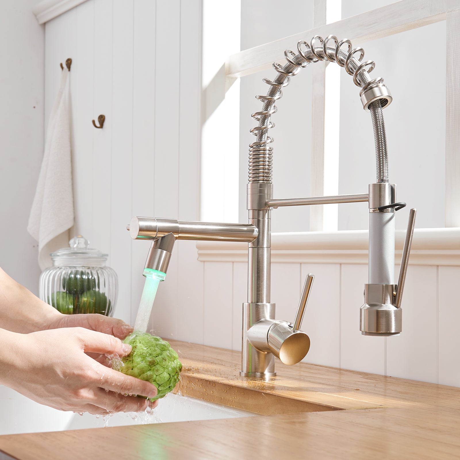 Gustav Led Faucet in Black & Silver