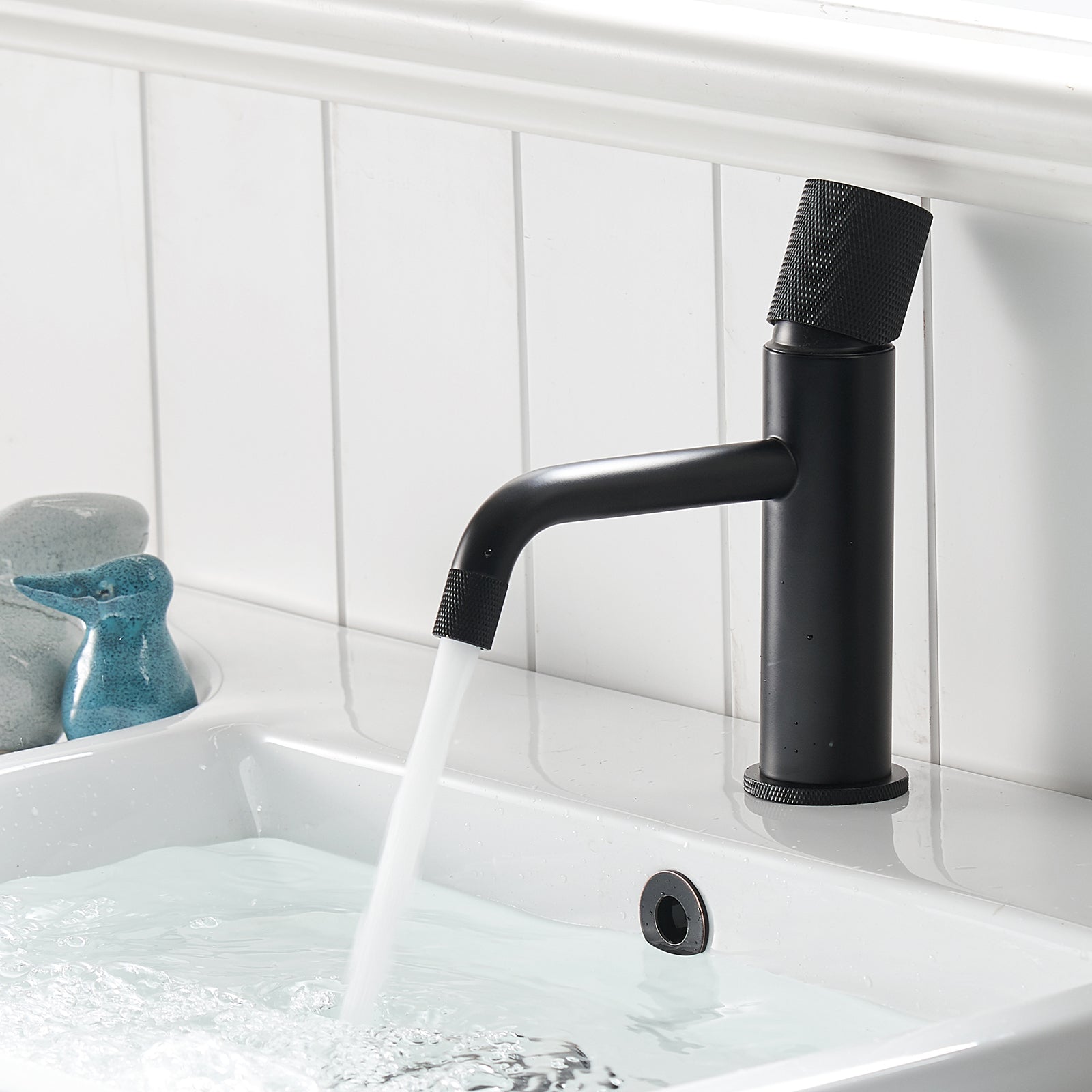 Sharma Faucet in Black & Black Silver