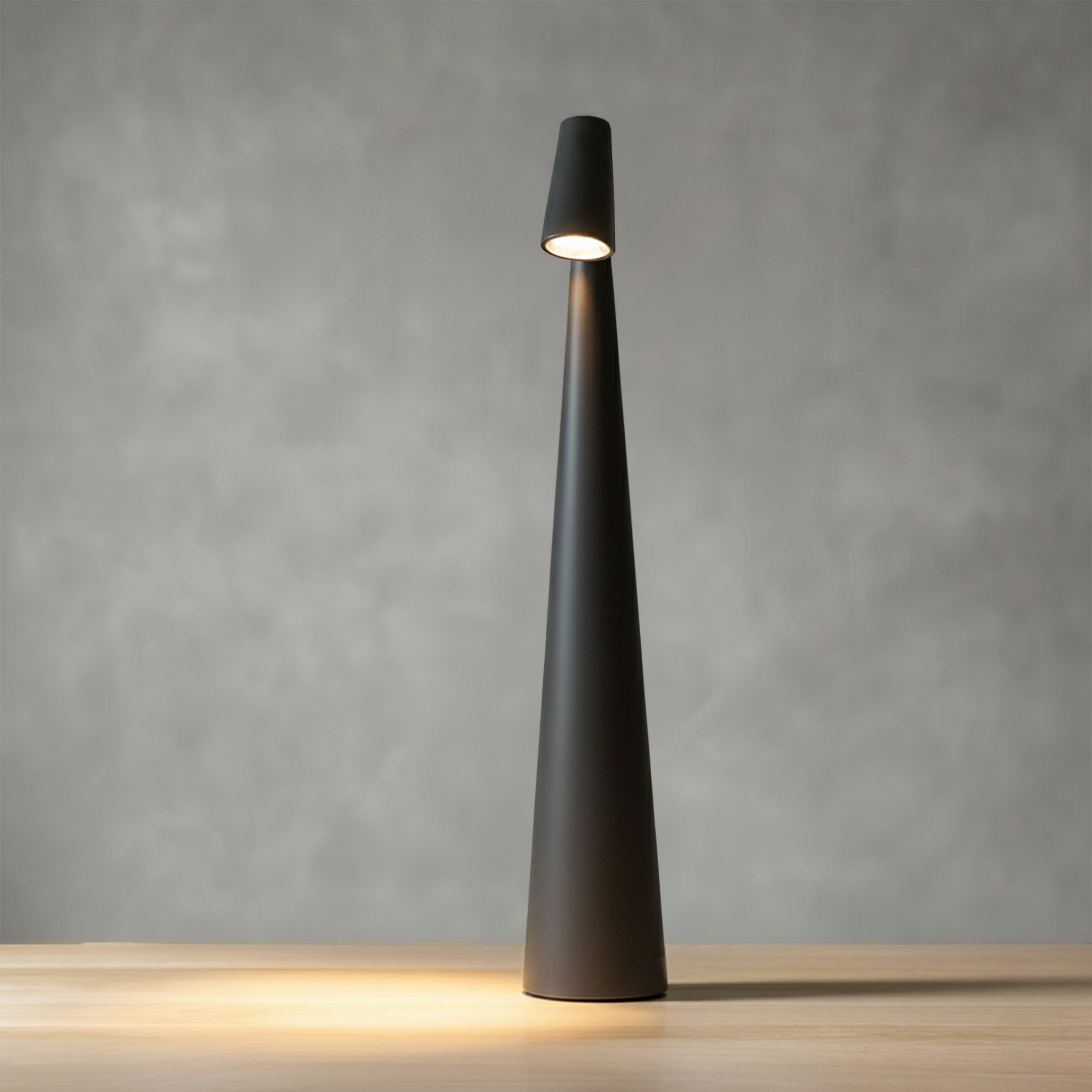 Bitsy Slim Table Lamp in Gray & White