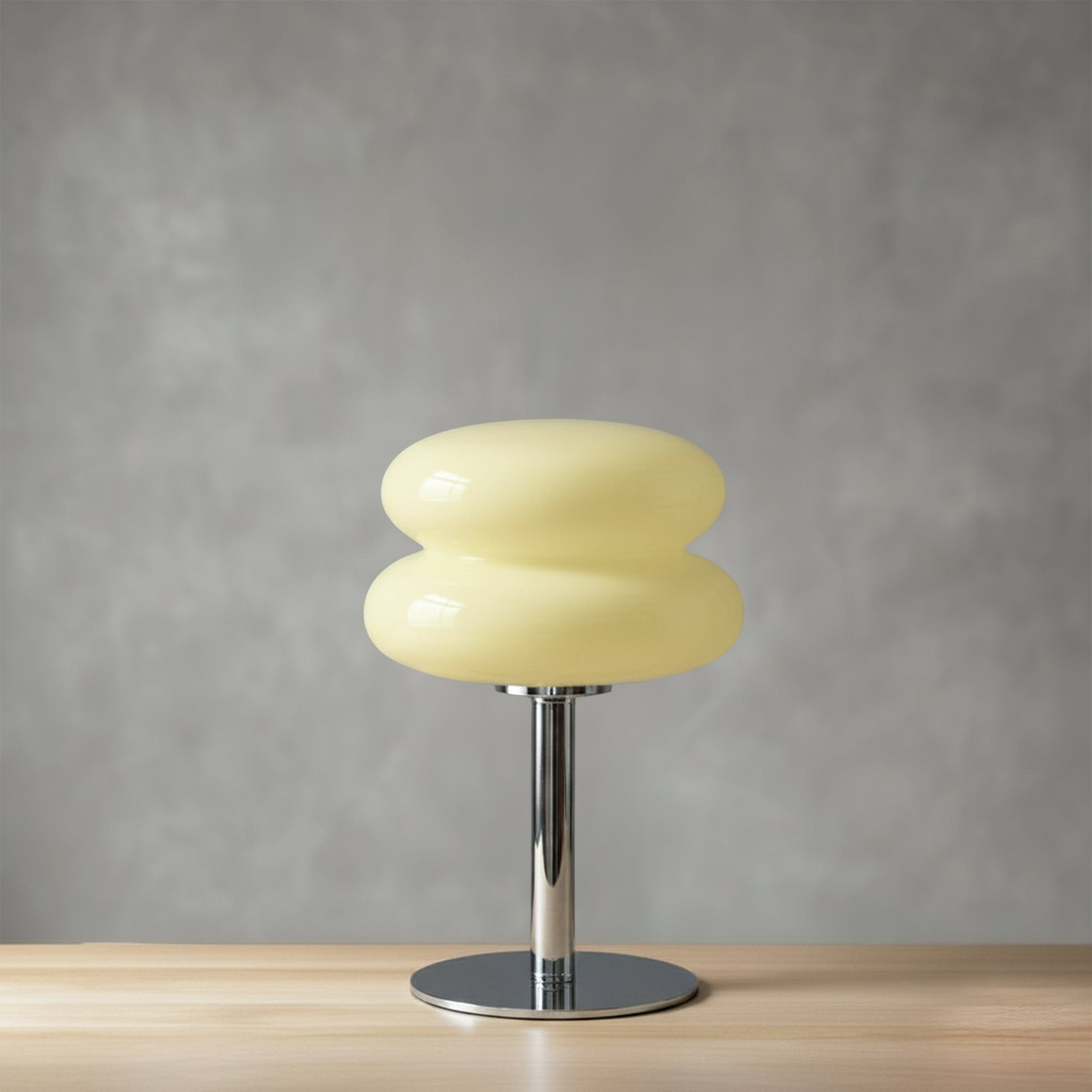 Bubble Tart Table Lamp in Pink & White