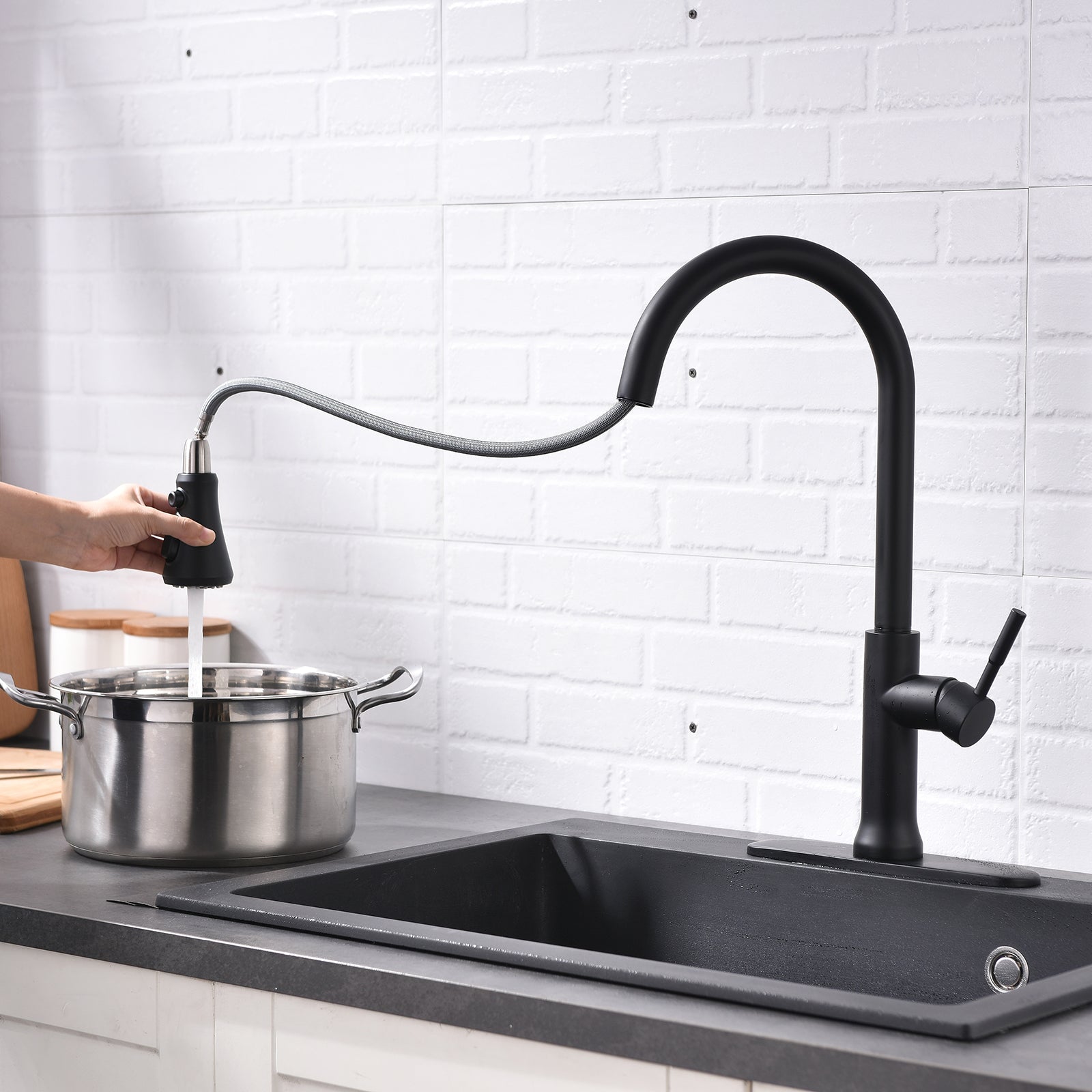 Essiel Touch On Faucet in Black & Gold