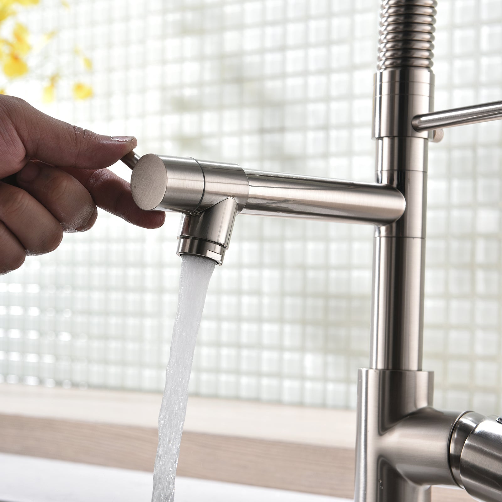Lucero Faucet in Black & Gold