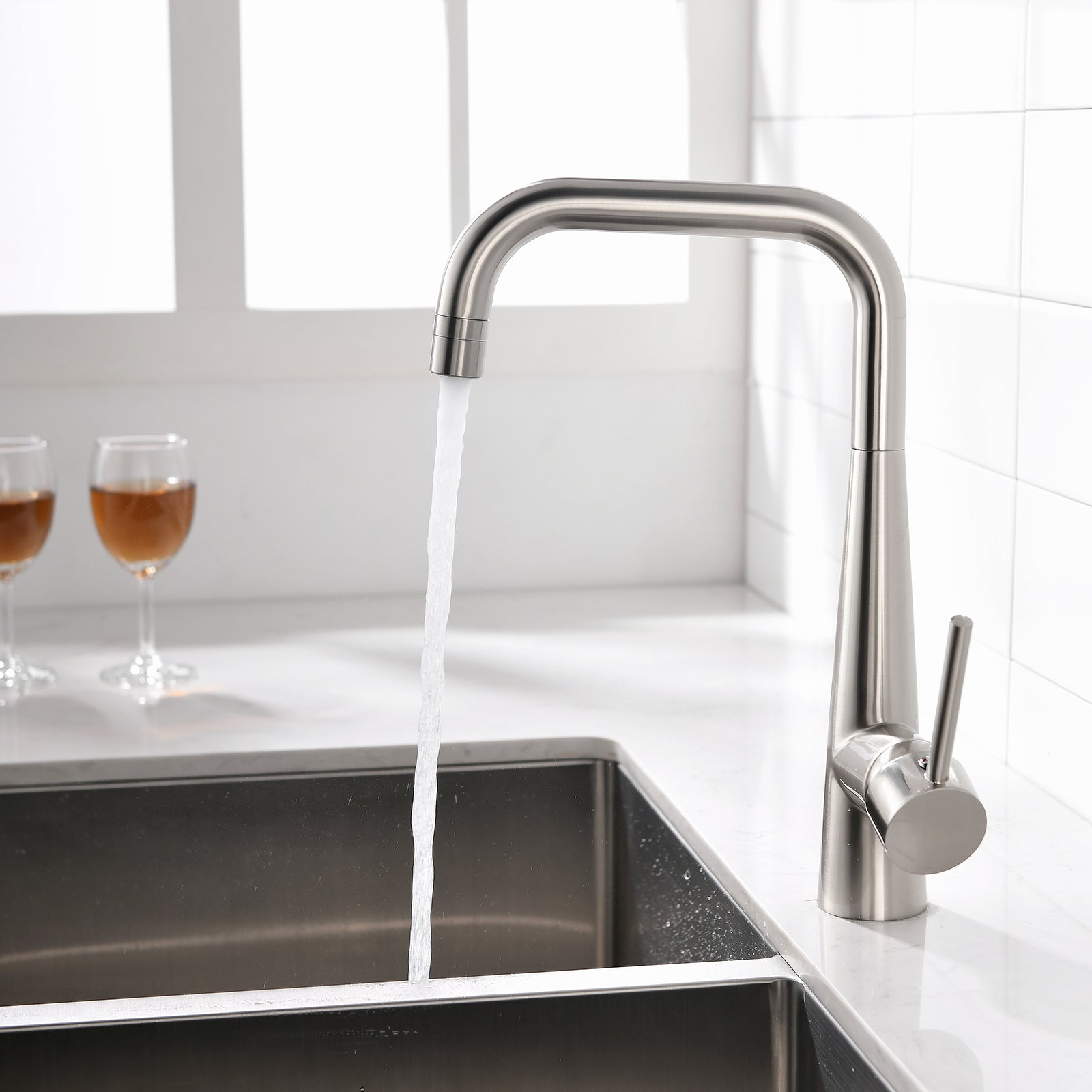 Archdamien Faucet in Black & Nickel