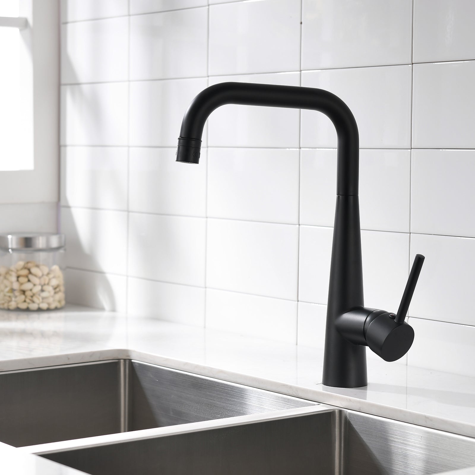 Archdamien Faucet in Black & Nickel