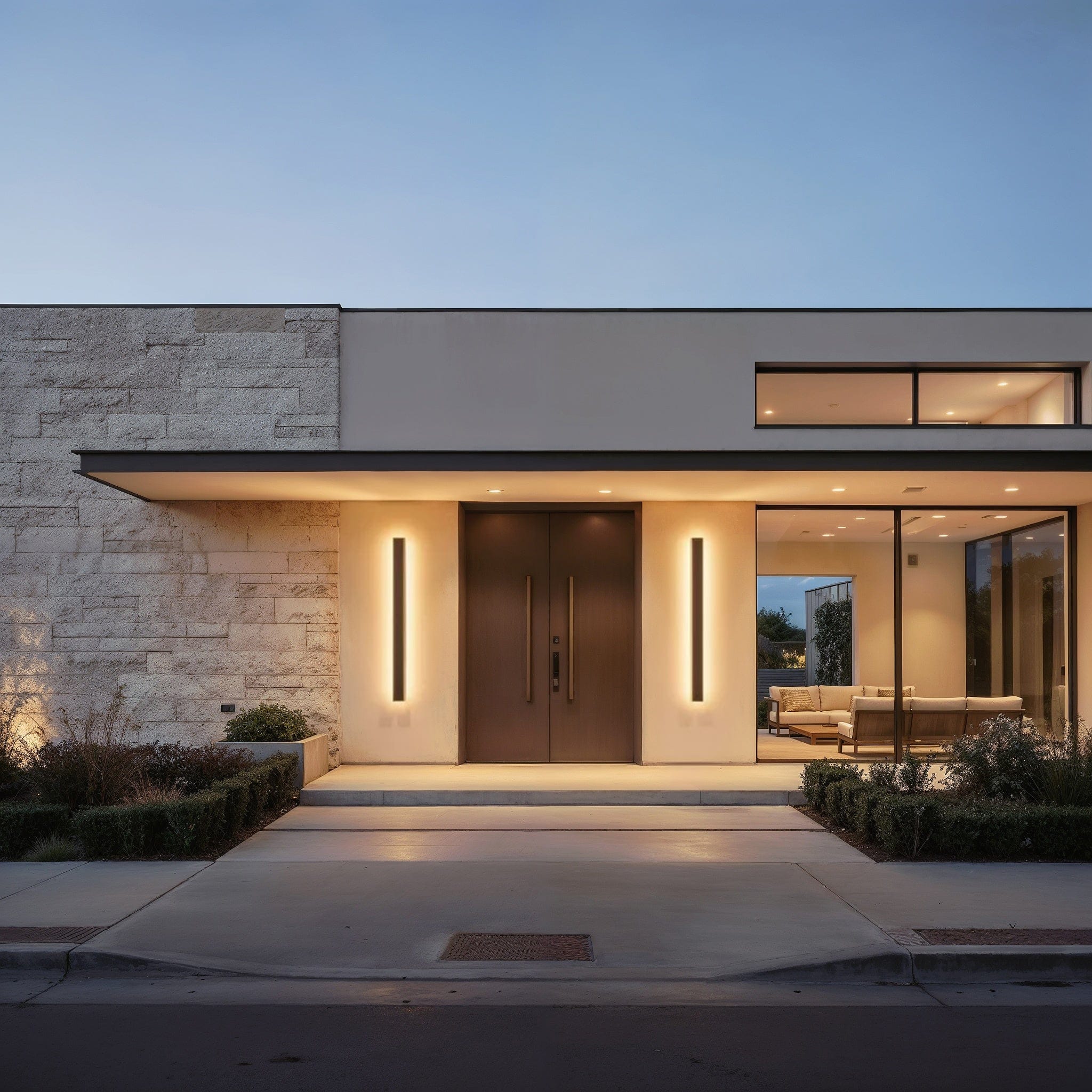 Outdoor Sleek Wall Light