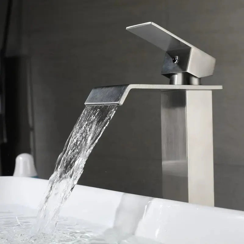 Flow Wave Faucet in Chrome & Black