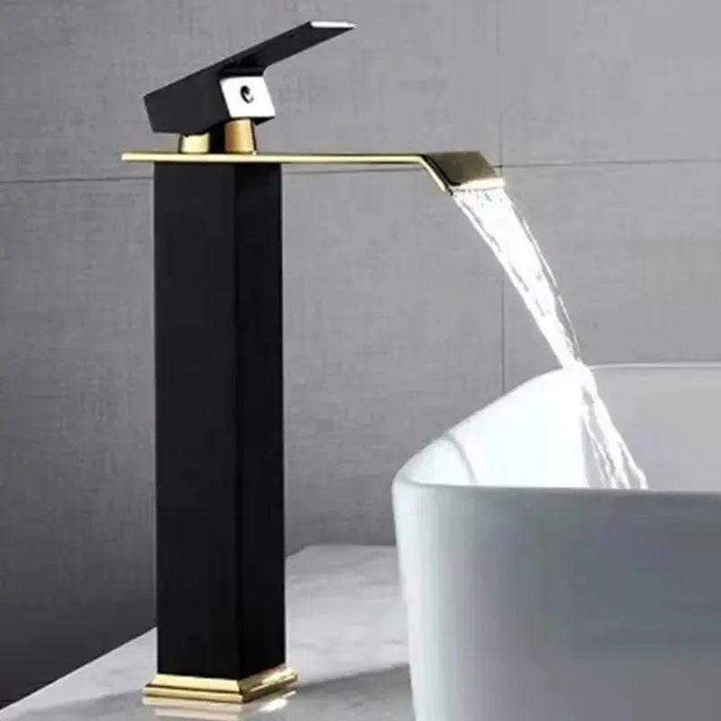 Flow Wave Faucet in Chrome & Black