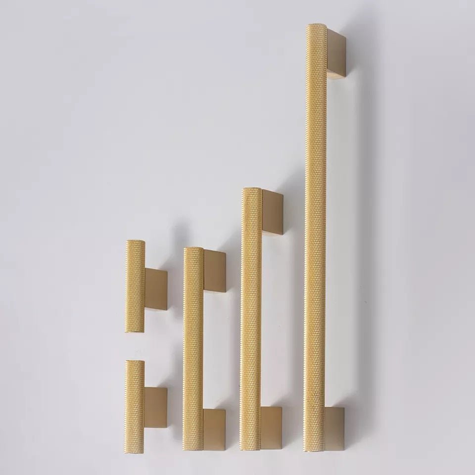 Lubann Furniture Handle in Brushed Brass