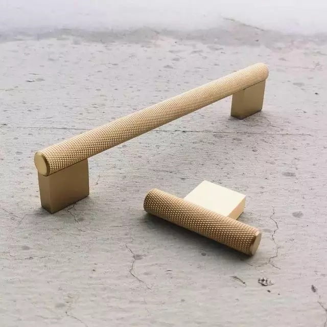 Lubann Furniture Handle in Brushed Brass