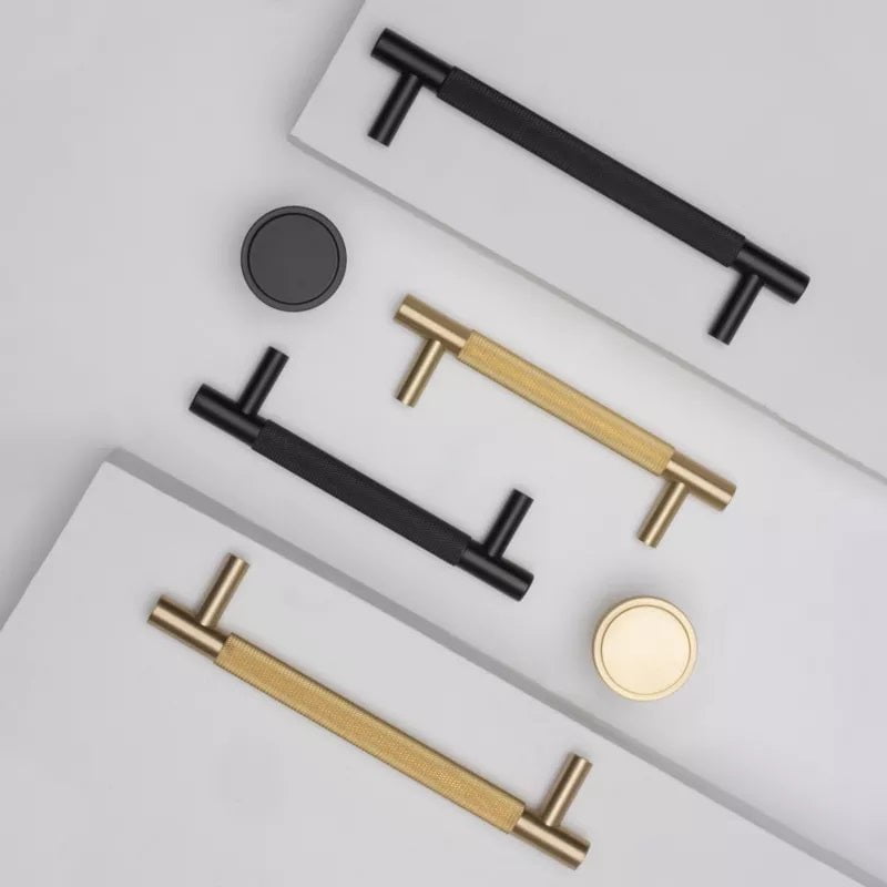 Rich Mond Furniture Handle in Matte Black & Brushed Brass