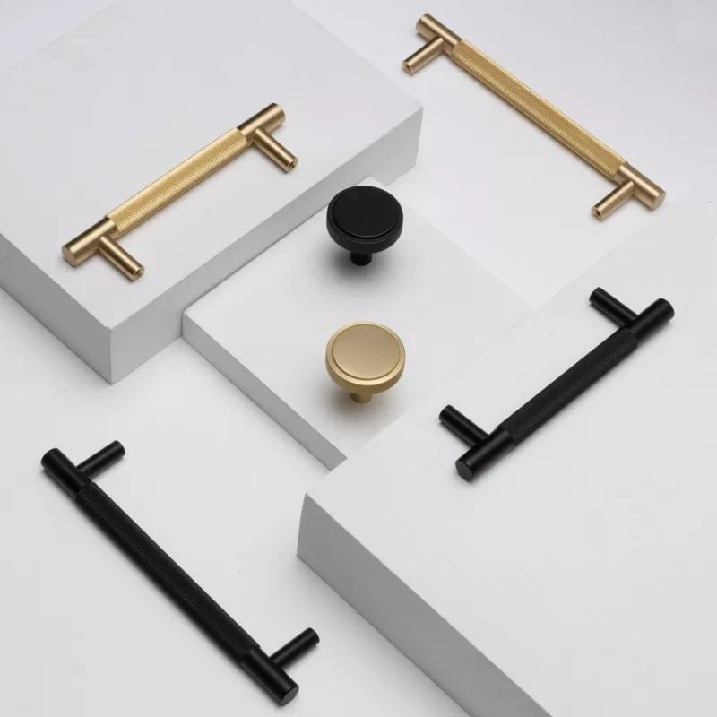 Rich Mond Furniture Handle in Matte Black & Brushed Brass