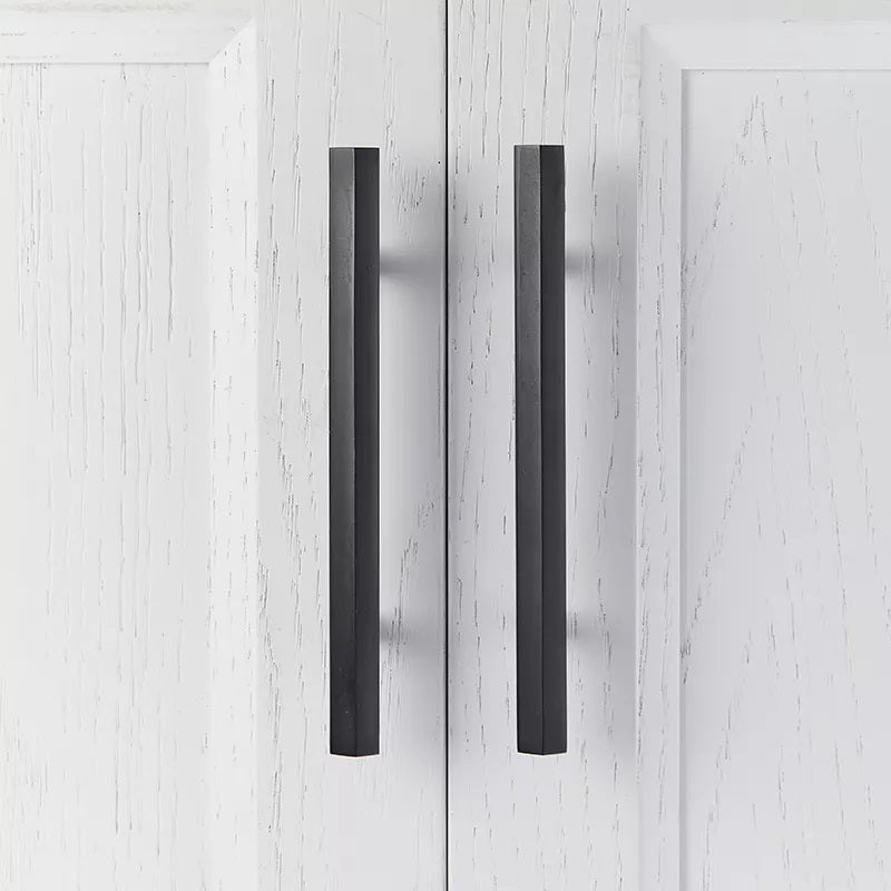 Tucson Tone Furniture Handle in Brushed Brass & Matte Black