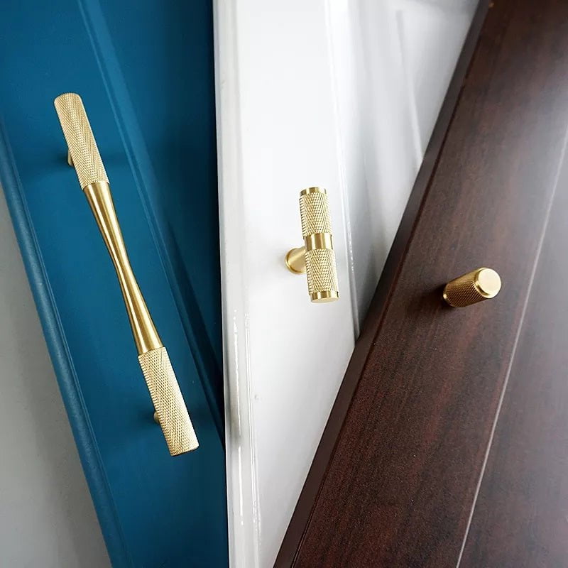 Beau Furniture Handle in Brass