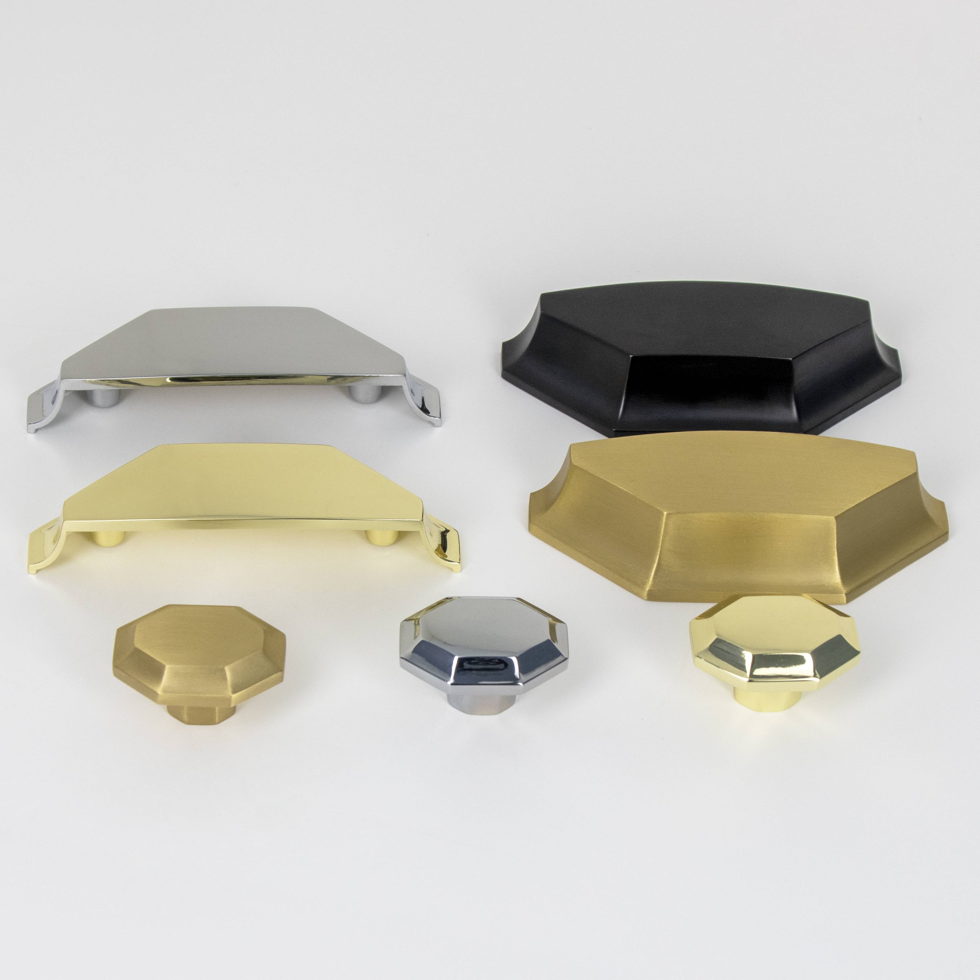 Cupper Shell Furniture Handle in Black & Brushed Brass