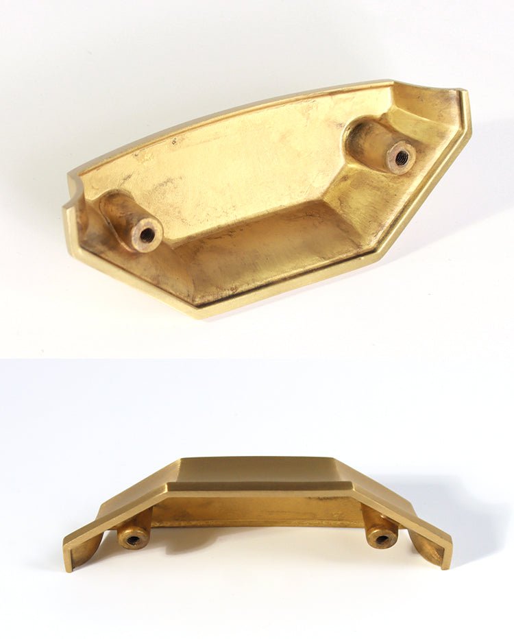 Cupper Shell Furniture Handle in Black & Brushed Brass