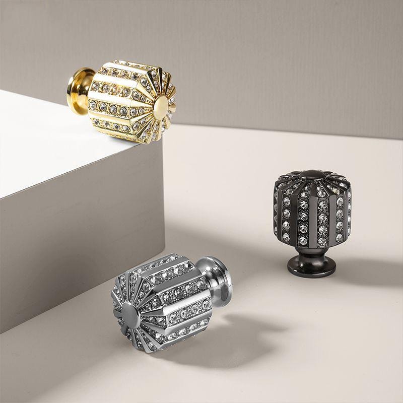 Levant Knob Cabinet Pull in Black & Gold