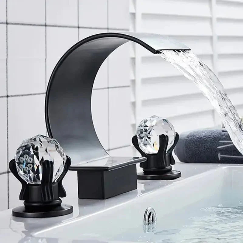 Crystal Curve Faucet in Gold & Black