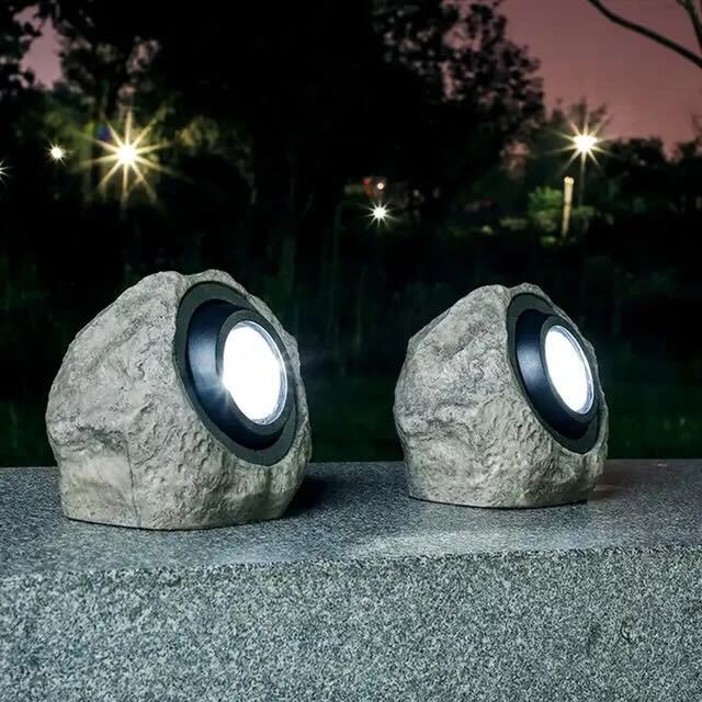 Rocky Solar Garden Light in Granite & Basalt