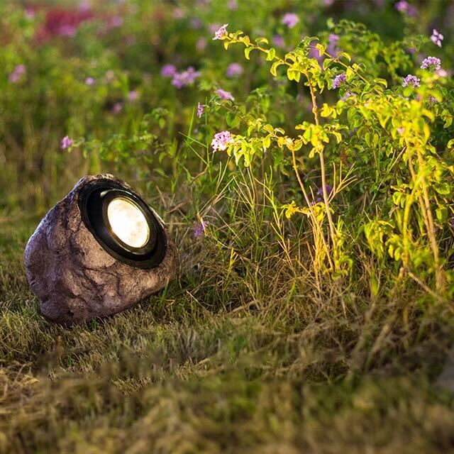 Rocky Solar Garden Light in Granite & Basalt