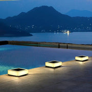 Flat Out Solar Garden Light