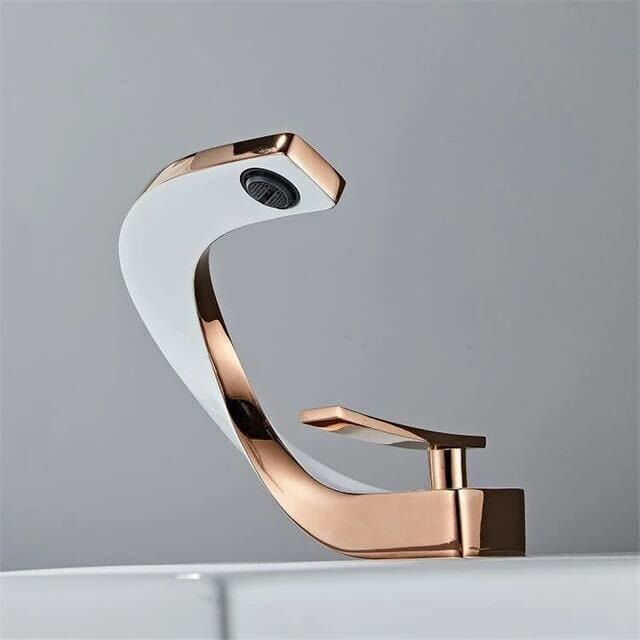 Twist Flow Faucet in Chrome & Gold