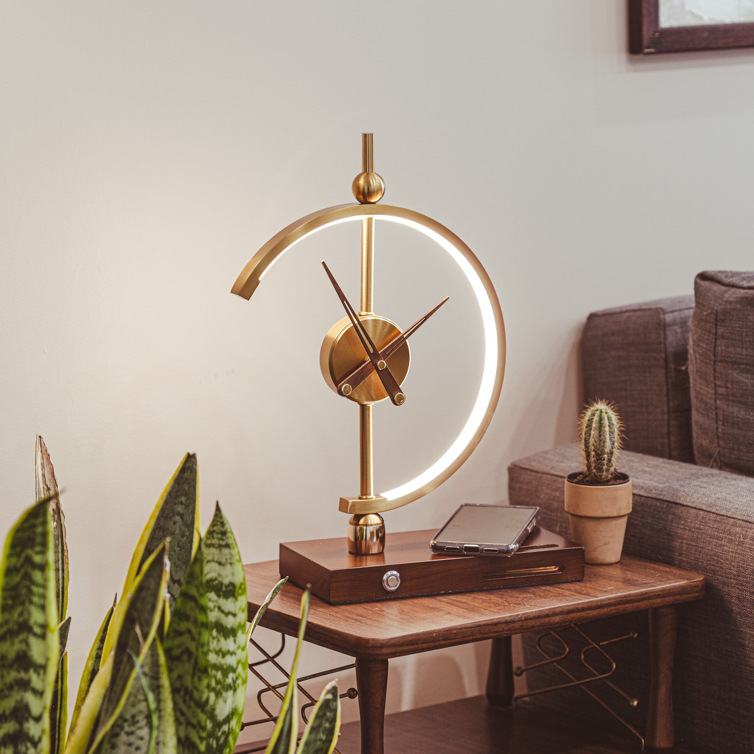 Khonsu Clock Lamp (Wireless Charging) – Table Lamp