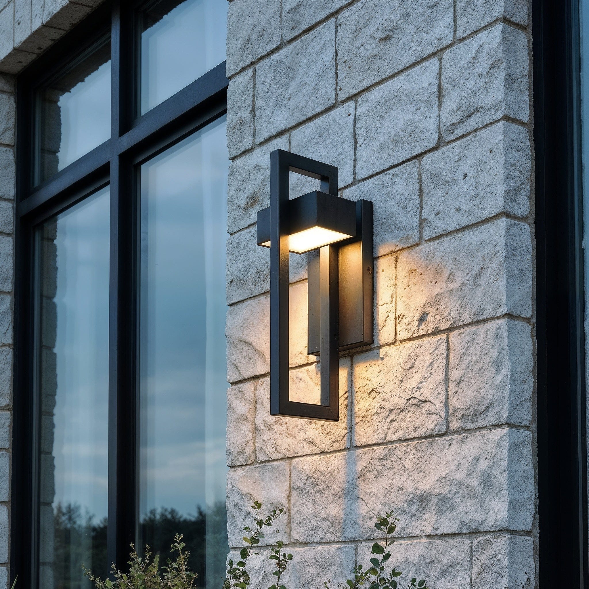 Twilight Dex Wall Light