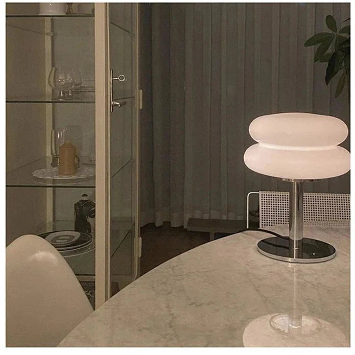 Bubble Tart Table Lamp in Pink & White