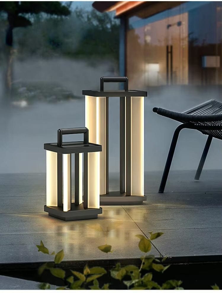 Contemporary Solar Garden Light
