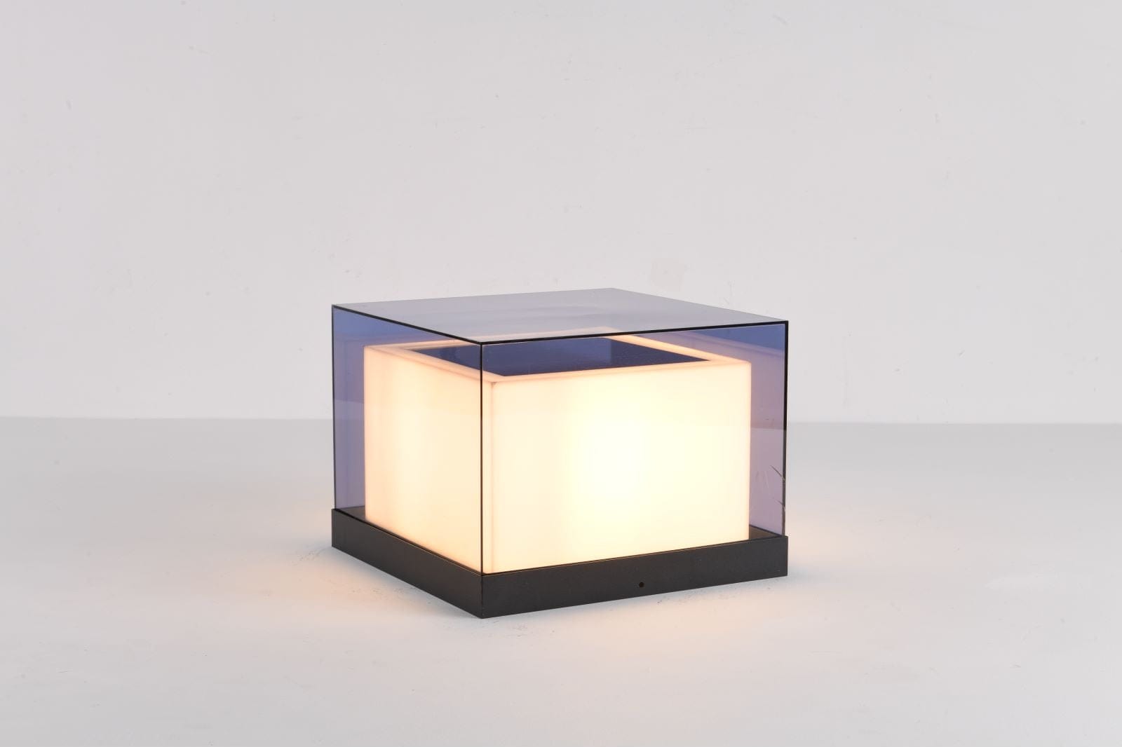 Box Beam Outdoor Light
