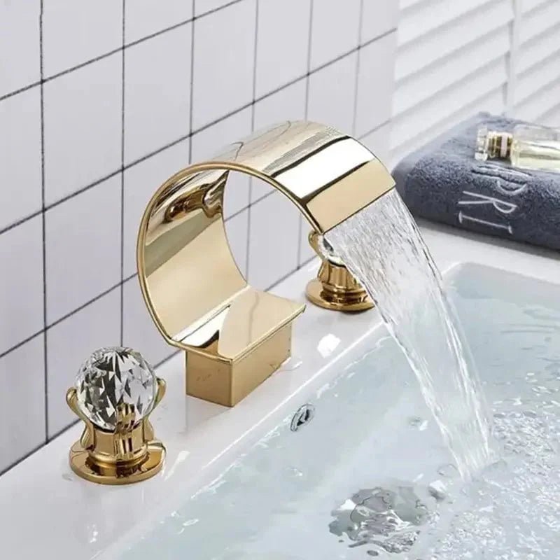 Crystal Curve Faucet in Gold & Black - Viltara