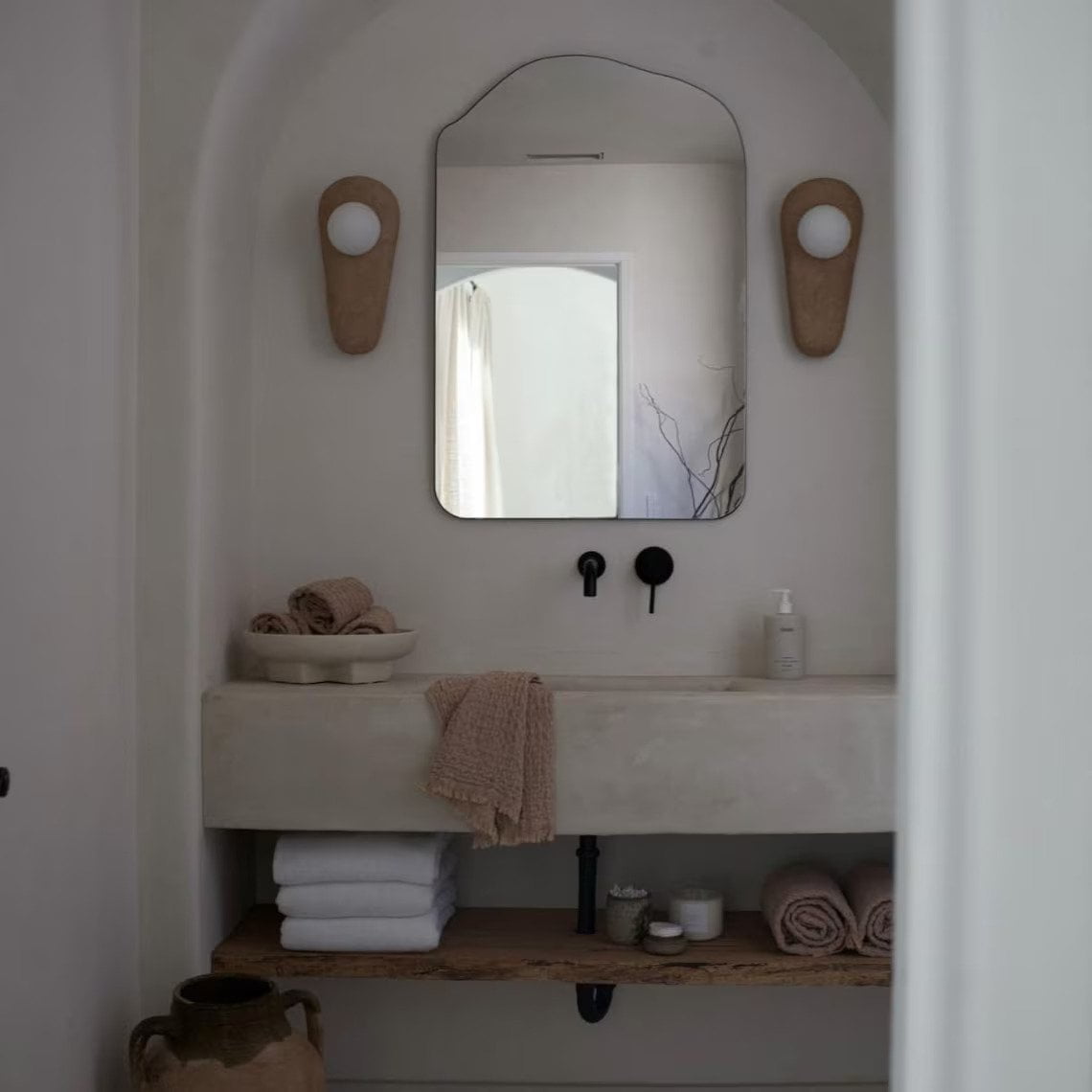 Zakohani Sconce in Milk & Beige