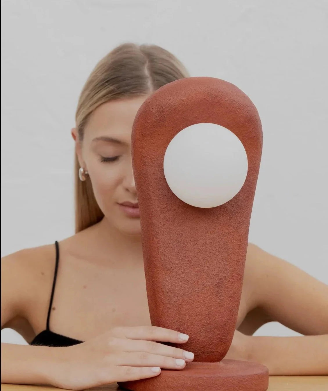 Zakohani Table Lamp in Milk & Beige