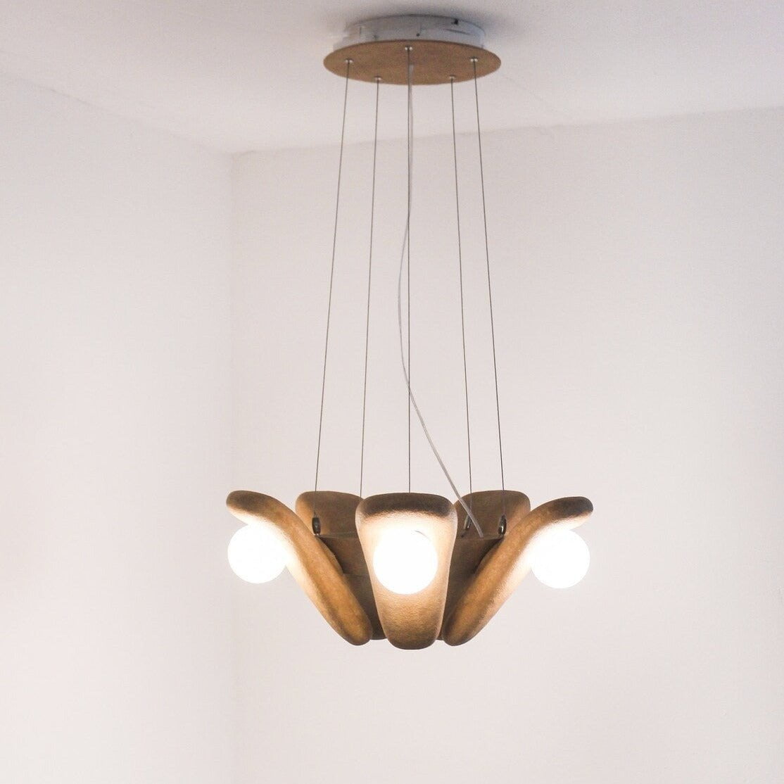 Zakohani Solo Chandelier in Milk & Beige