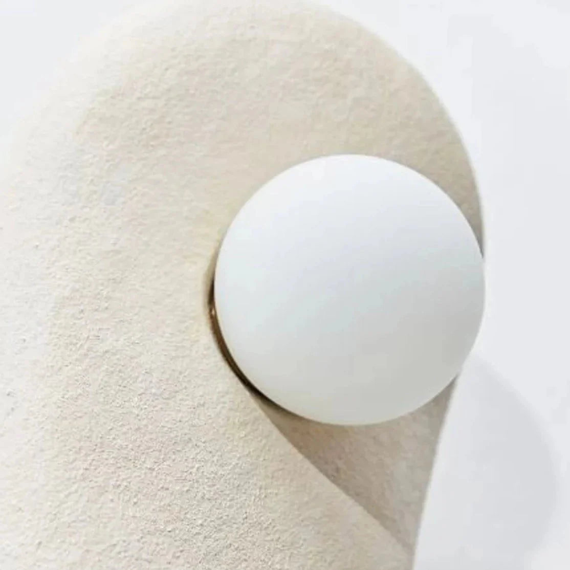 Zakohani Table Lamp in Milk & Beige